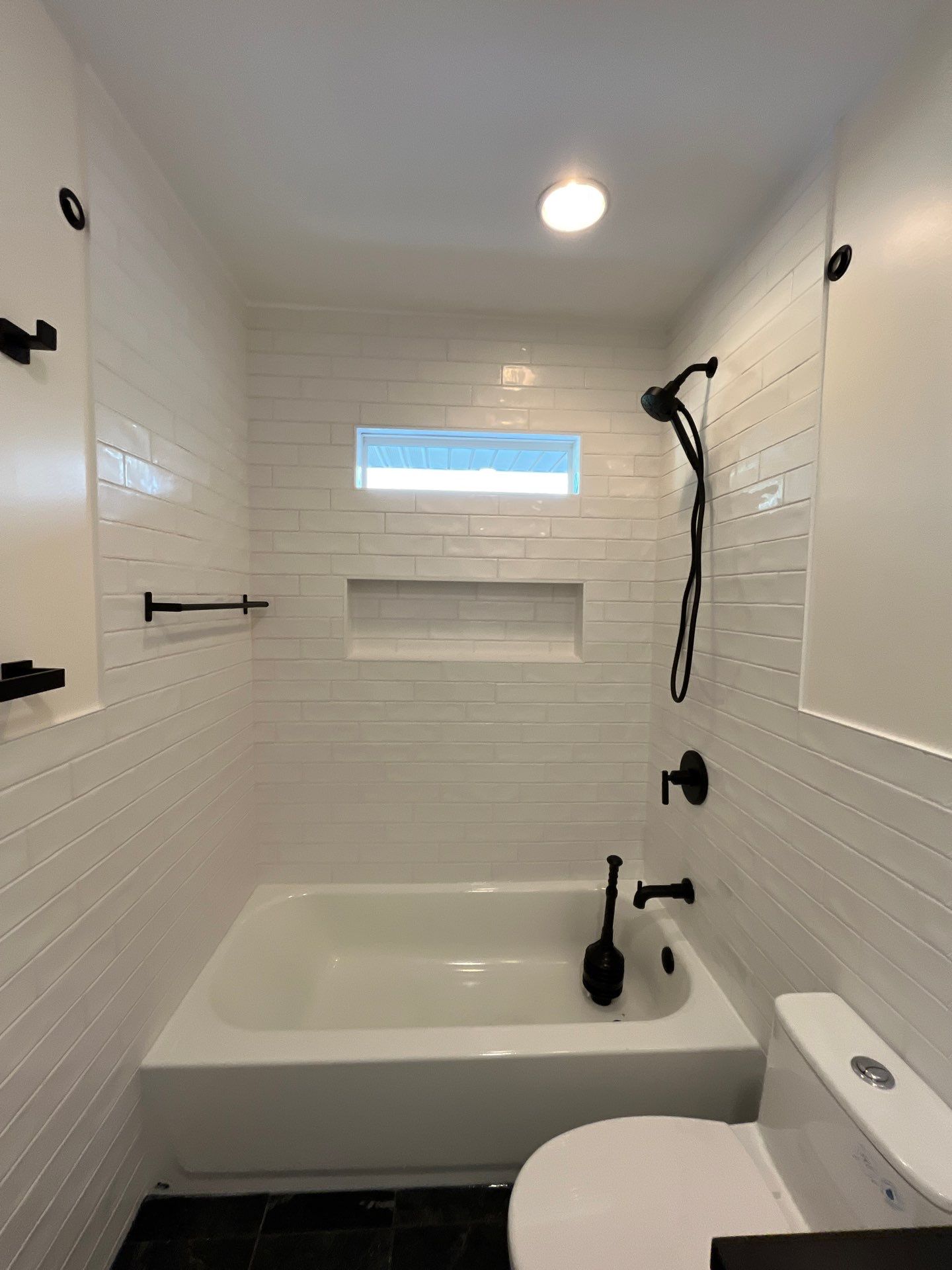 Home remodel second bathroom before — Marietta, GA, Estate Solutions